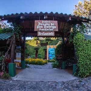 Hotel Posada De Don Rodrigo Panajachel